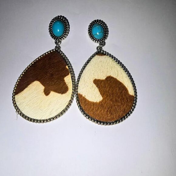 Genuine Cow Hide Earrings NWOT!!!!!!! - Picture 2 of 2
